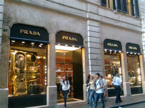 ᐅ Prada Roma Uomo a Roma (RM): Orari Apertura e Mappa.